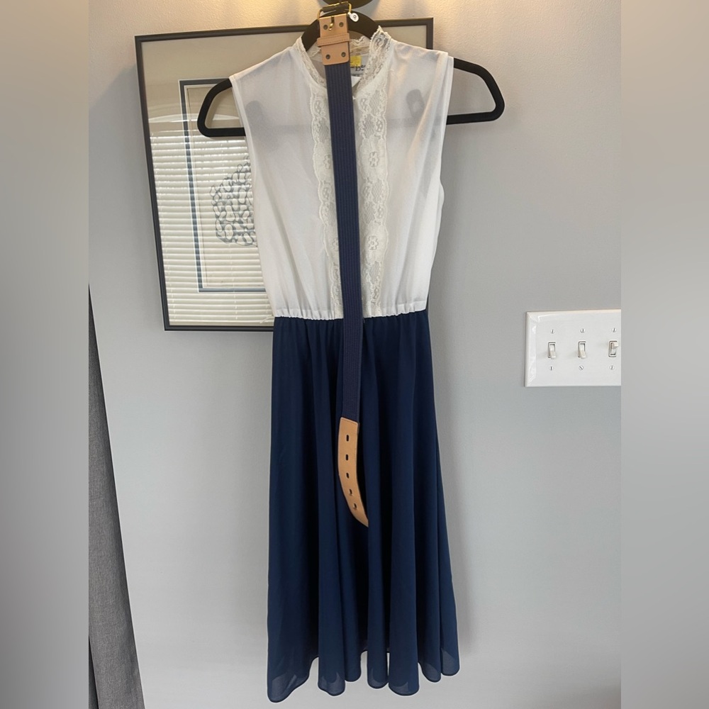 VINTAGE DRESS